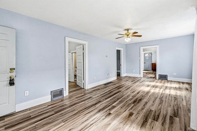1731 Homewood Avenue, Mishawaka, IN 46544