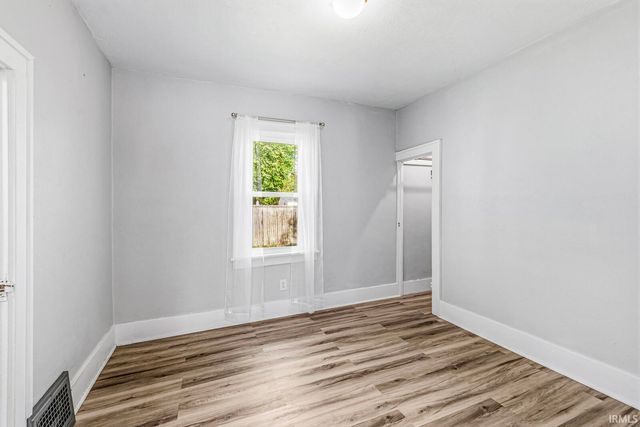 1731 Homewood Avenue, Mishawaka, IN 46544