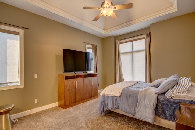 669 Davis Circle, Crown Point, IN 46307