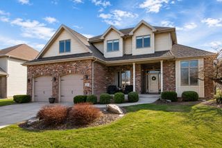 669 Davis Circle, Crown Point, IN 46307
