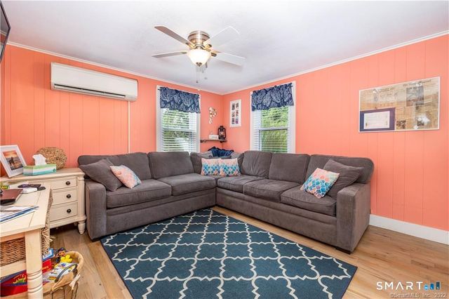 4 Elinor Road, Old Saybrook, CT 06475