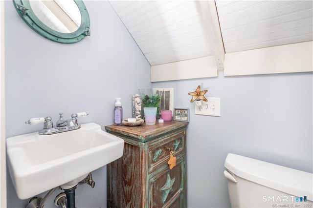 4 Elinor Road, Old Saybrook, CT 06475