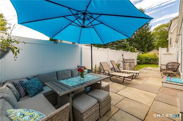 4 Elinor Road, Old Saybrook, CT 06475