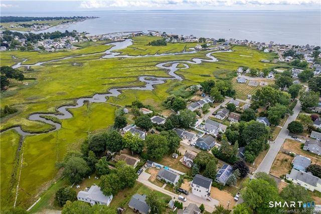 4 Elinor Road, Old Saybrook, CT 06475