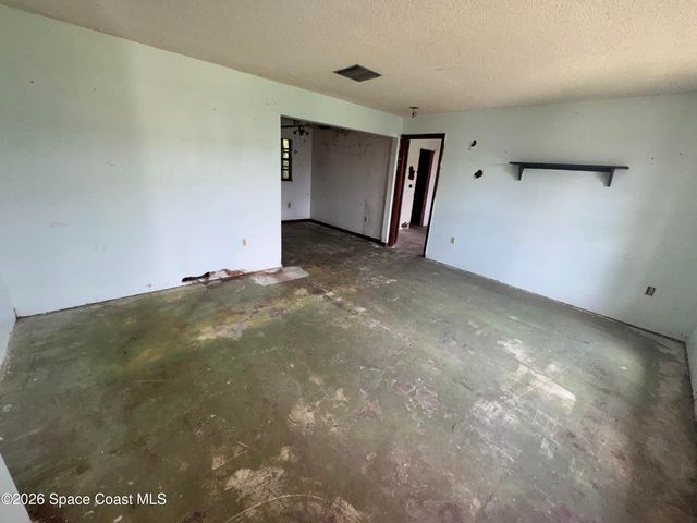 2138 Advana Street NE, Palm Bay, FL 32905