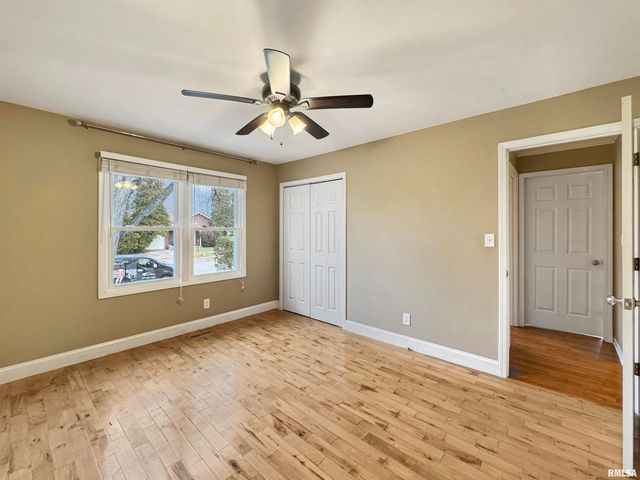 5118 W GREENRIDGE Court, Peoria, IL 61615