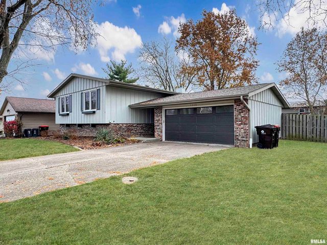 5118 W GREENRIDGE Court, Peoria, IL 61615