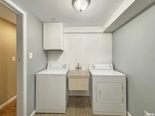 5118 W GREENRIDGE Court, Peoria, IL 61615