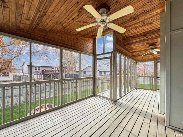 5118 W GREENRIDGE Court, Peoria, IL 61615