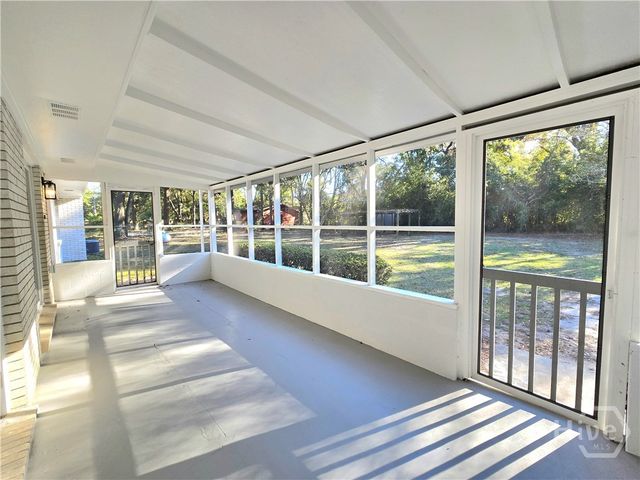 1027 Mohawk Street, Savannah, GA 31419