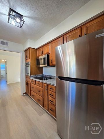 1027 Mohawk Street, Savannah, GA 31419