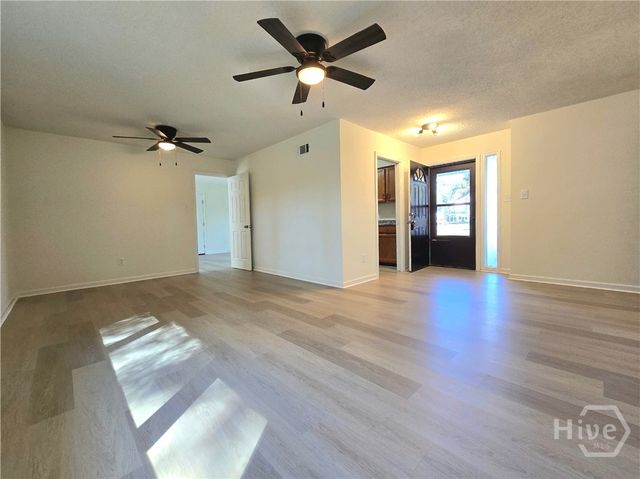 1027 Mohawk Street, Savannah, GA 31419