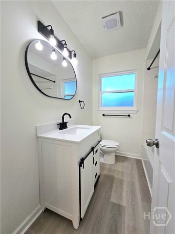 1027 Mohawk Street, Savannah, GA 31419