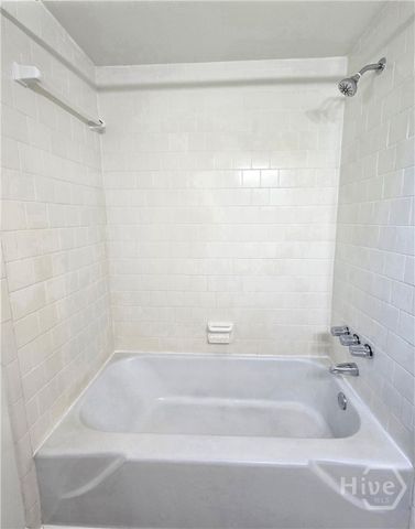 1027 Mohawk Street, Savannah, GA 31419