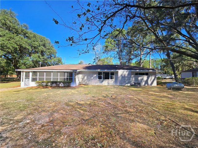 1027 Mohawk Street, Savannah, GA 31419