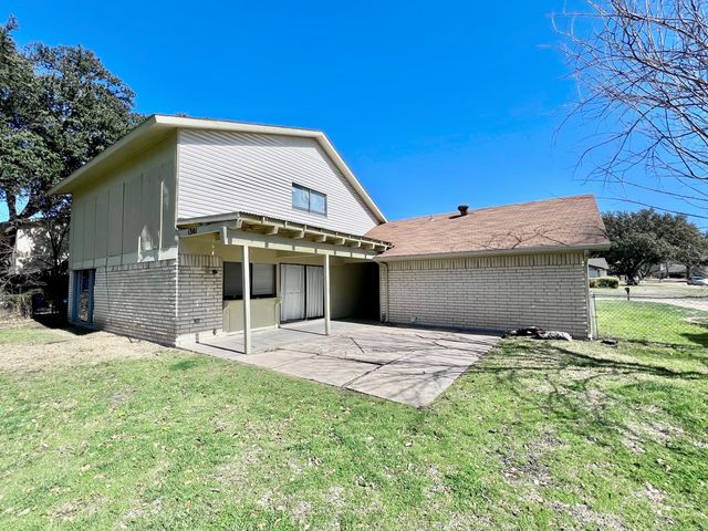1301 Grant Drive, Richardson, TX 75081