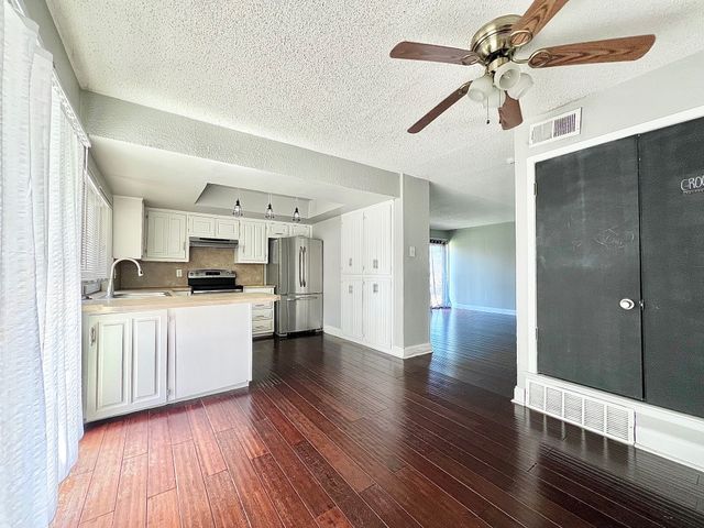 1301 Grant Drive, Richardson, TX 75081