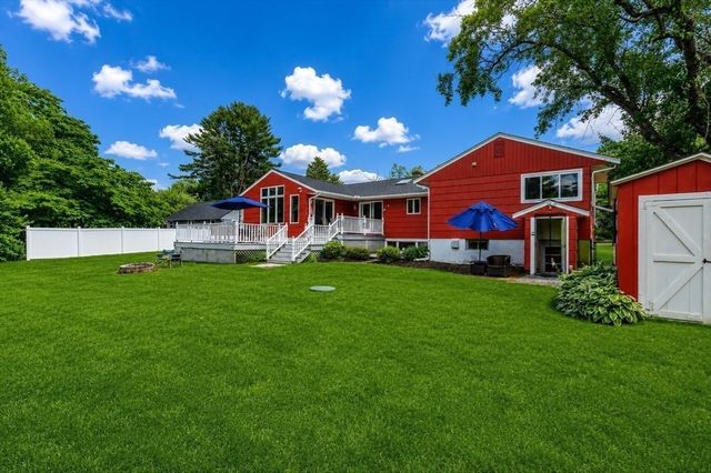 11 Sunset Dr, Easton, MA 02334