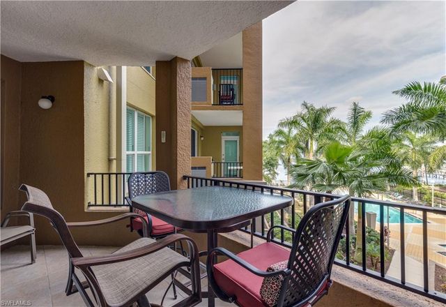 2825 Palm Beach BLVD 308, Fort Myers, FL 33916