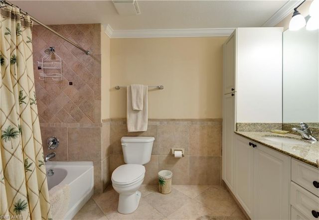2825 Palm Beach BLVD 308, Fort Myers, FL 33916