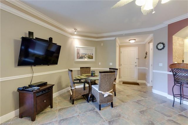 2825 Palm Beach BLVD 308, Fort Myers, FL 33916