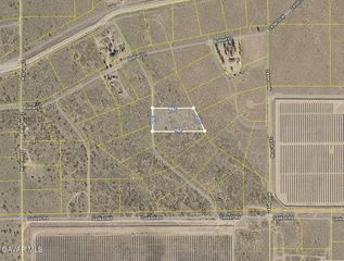 Between Gaskell Rd And Bobtail Ln, Rosamond, CA 93560