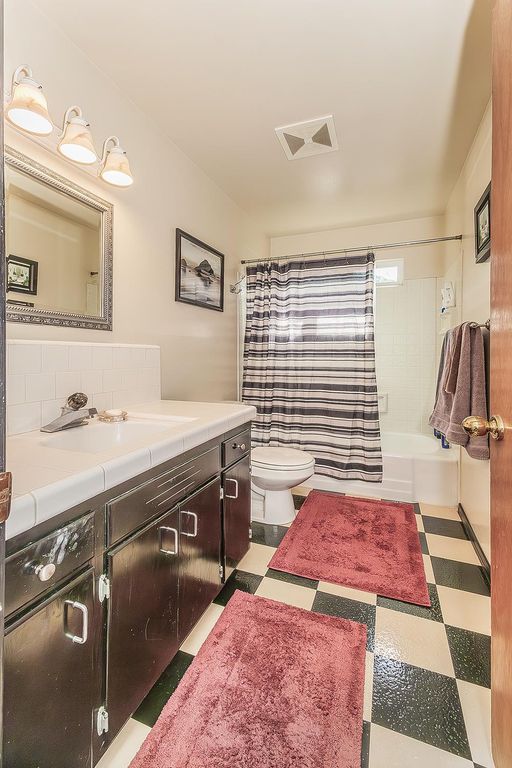 Image 20 of property listing at 1436 S Fairway Street, Visalia, CA 93277