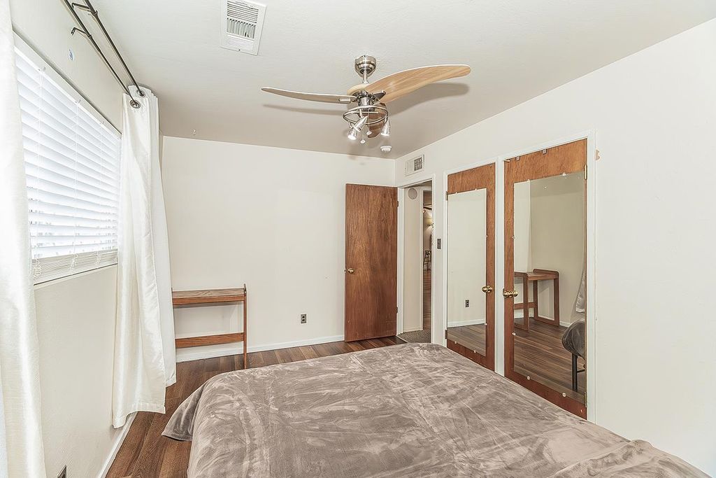 Image 24 of property listing at 1436 S Fairway Street, Visalia, CA 93277