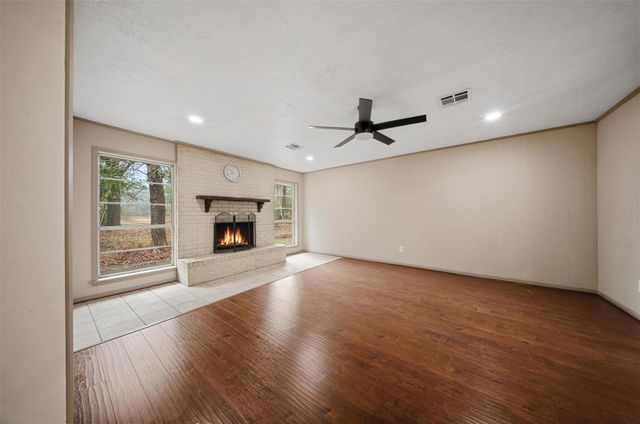 401 Turner Cemetery Road, Livingston, TX 77351