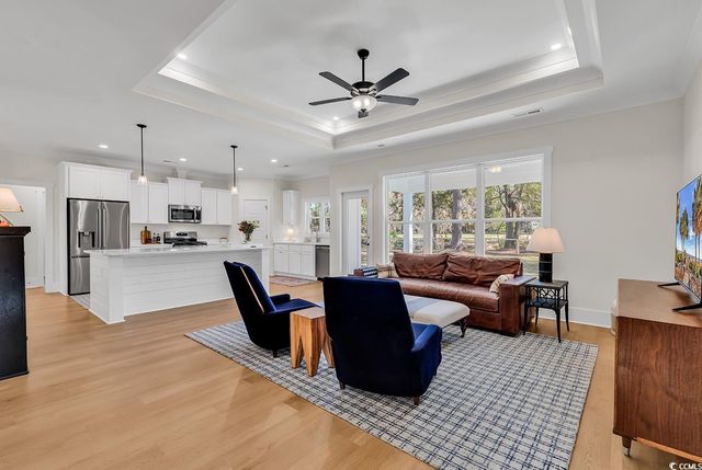 1521 Hawthorn Dr., Pawleys Island, SC 29585