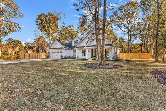 1521 Hawthorn Dr., Pawleys Island, SC 29585