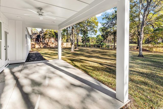 1521 Hawthorn Dr., Pawleys Island, SC 29585