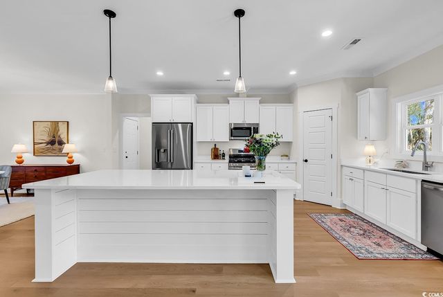 1521 Hawthorn Dr., Pawleys Island, SC 29585