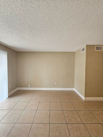 4324 NW 9th Avenue 6-1c, Deerfield Beach, FL 33064
