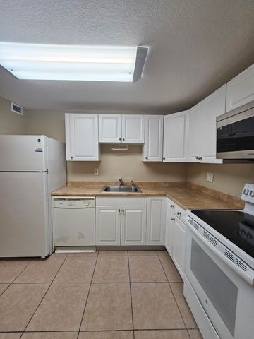 4324 NW 9th Avenue 6-1c, Deerfield Beach, FL 33064