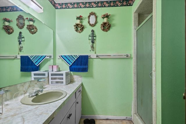 3607 Five Notch Road, Marshall, TX 75672