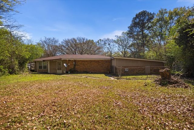 3607 Five Notch Road, Marshall, TX 75672