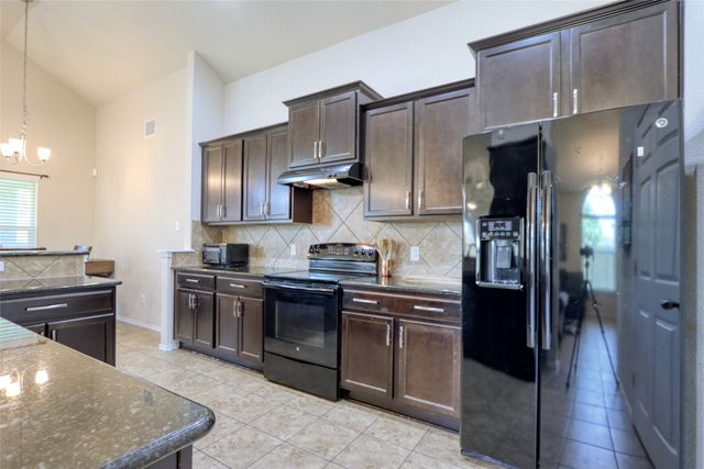 6505 Vista View Drive, Waco, TX 76712