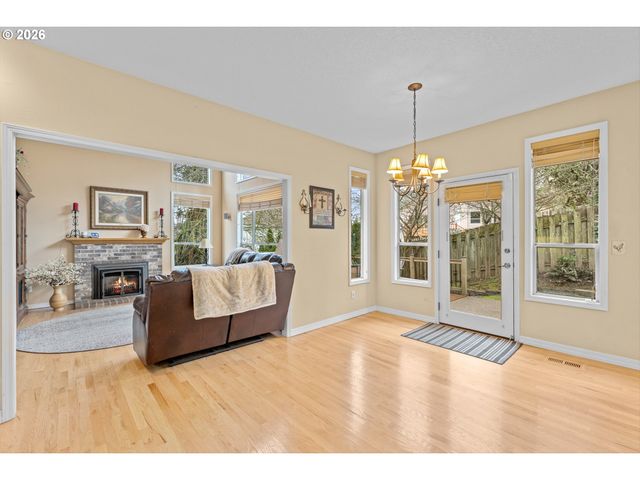 14731 Se LANDIS Ct, Clackamas, OR 97015