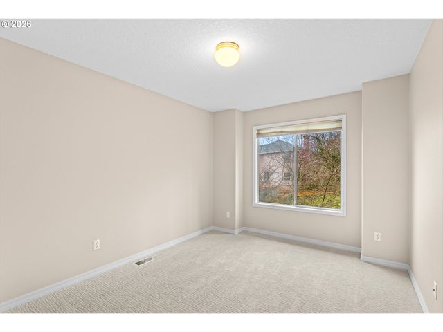 14731 Se LANDIS Ct, Clackamas, OR 97015