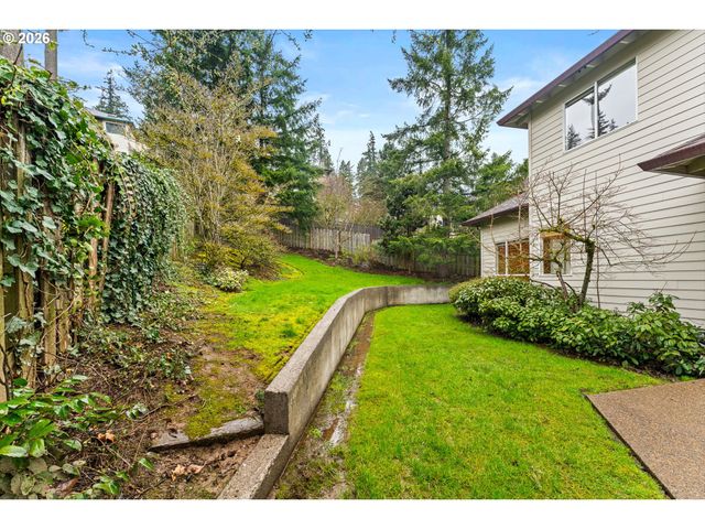 14731 Se LANDIS Ct, Clackamas, OR 97015