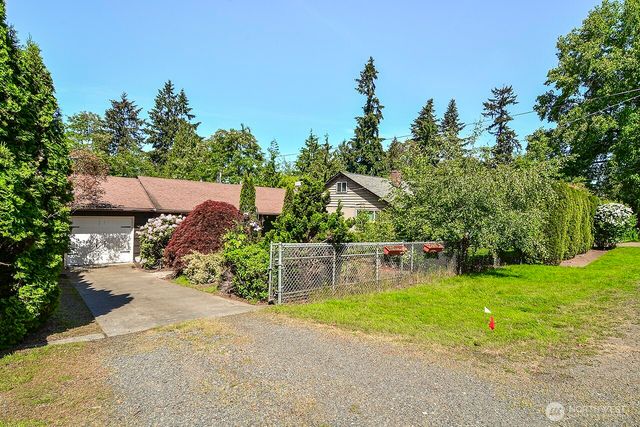 13709 39th Avenue NE, Seattle, WA 98125