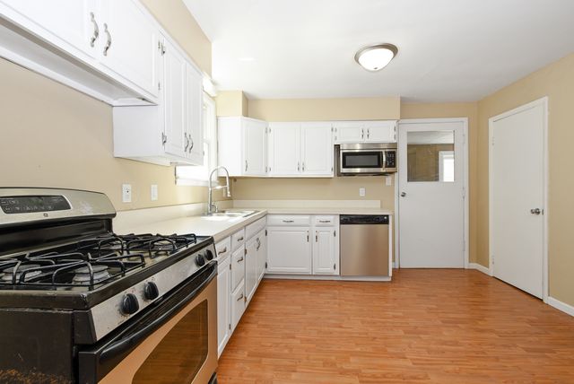 2644 Commercial Avenue, South Chicago Heights, IL 60411