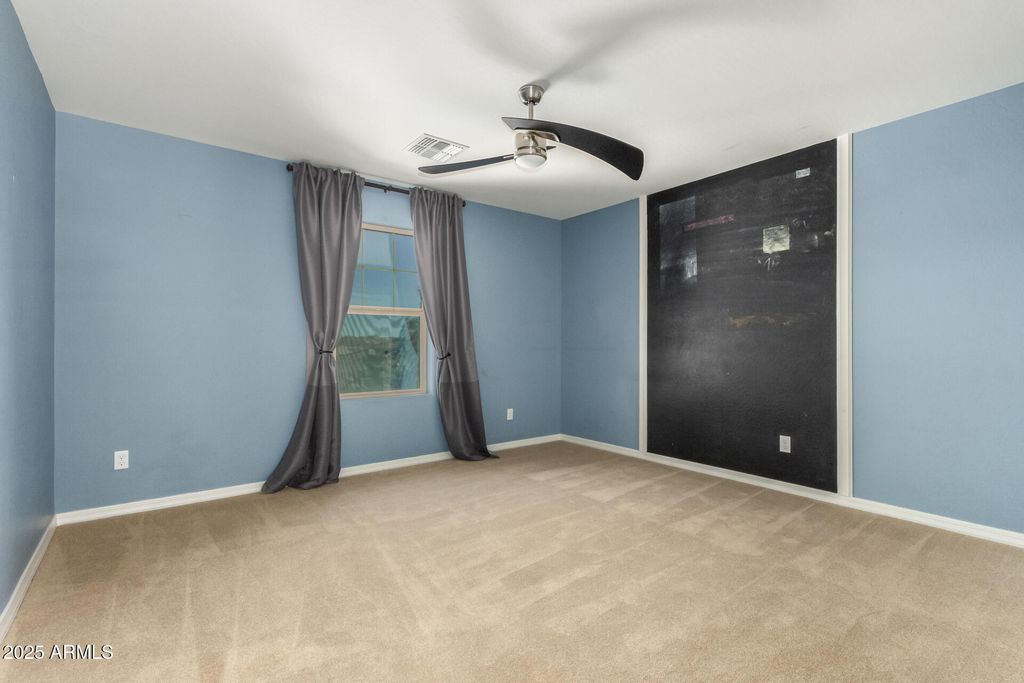Image 23 of property listing at 3760 W LAPENNA Drive, Phoenix, AZ 85087