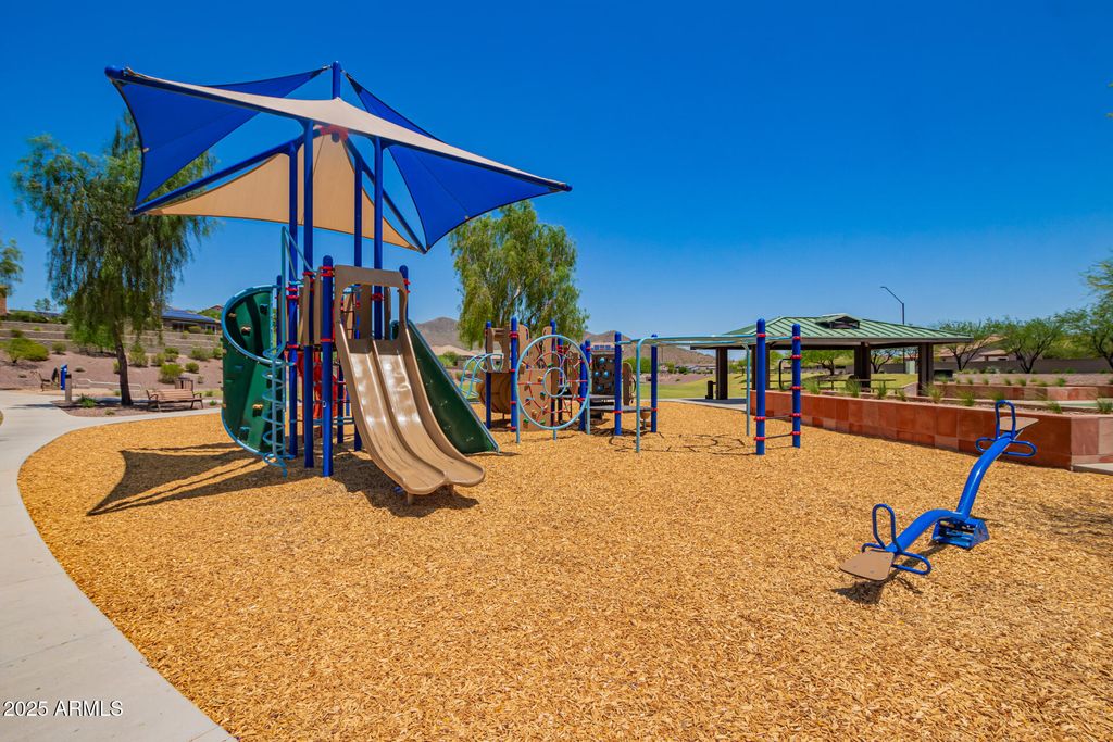 Image 49 of property listing at 3760 W LAPENNA Drive, Phoenix, AZ 85087