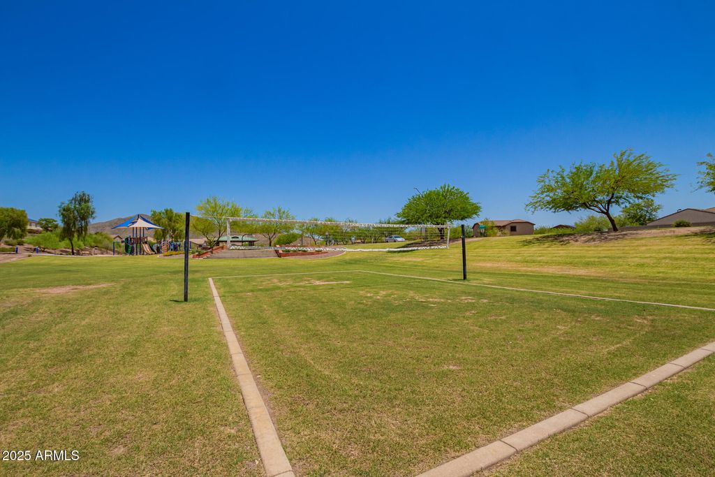 Image 50 of property listing at 3760 W LAPENNA Drive, Phoenix, AZ 85087