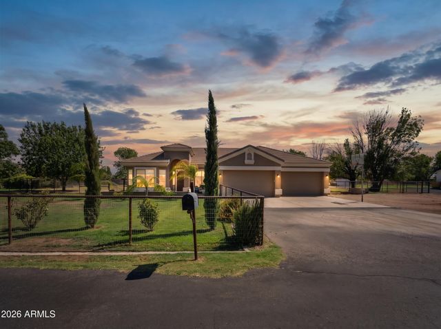 3785 E VIA DEL RANCHO Road, Gilbert, AZ 85298