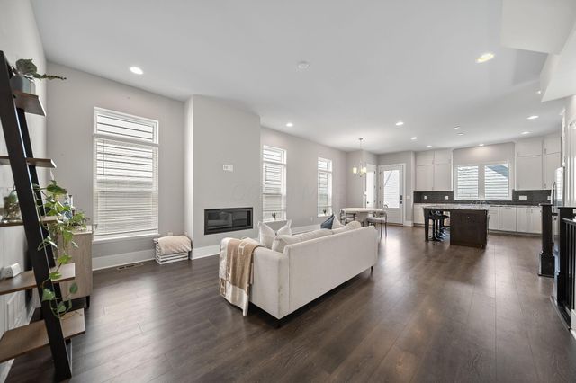 1173 Perry Street, 20P, Columbus, OH 43201