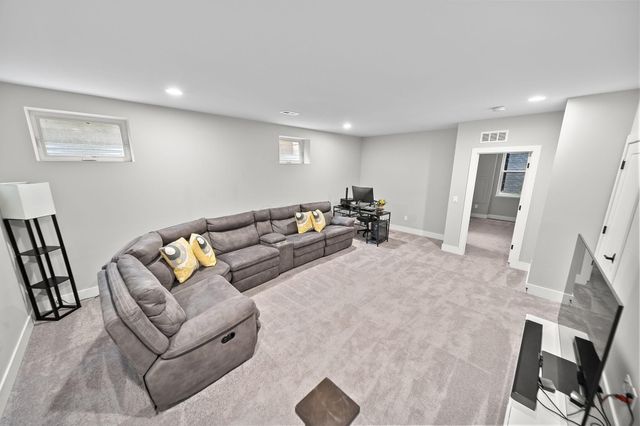 1173 Perry Street, 20P, Columbus, OH 43201