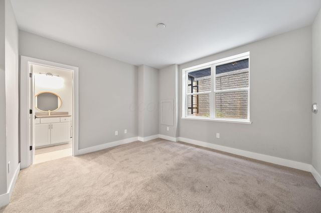 1173 Perry Street, 20P, Columbus, OH 43201